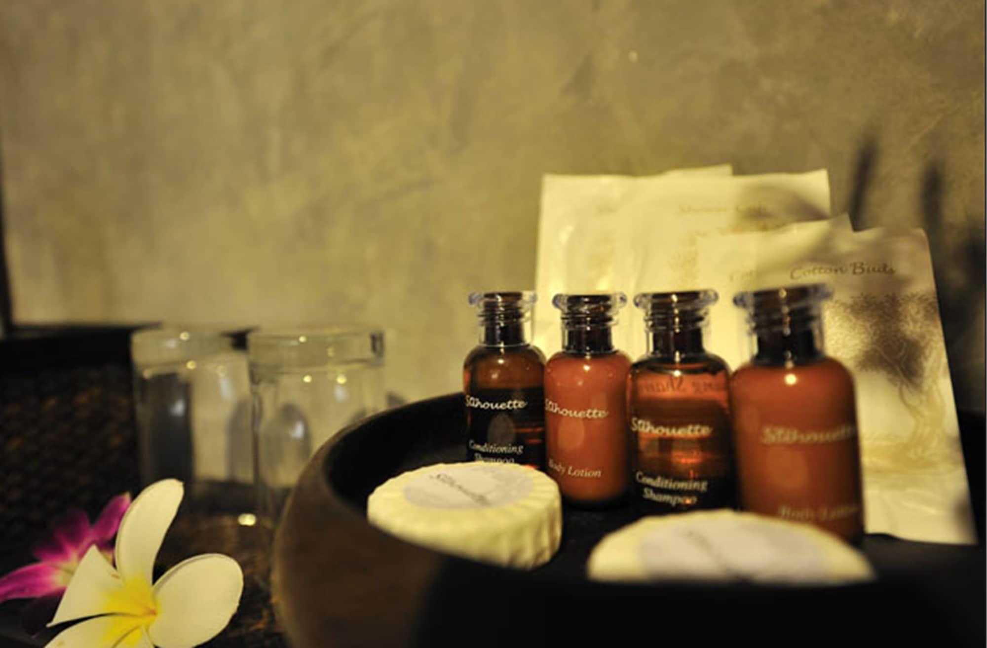 Siralanna Hotel Patong Ngoại thất bức ảnh