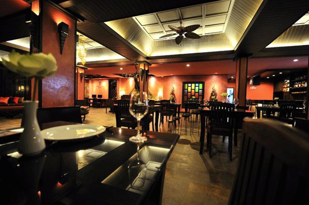 Siralanna Hotel Patong Ngoại thất bức ảnh